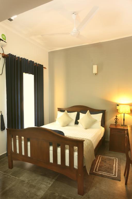Mitrayu Villa Nugegoda Phòng bức ảnh